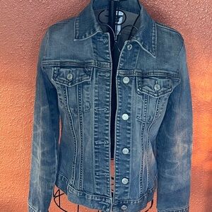 Y2K GAP - Classic Denim Trucker Jacket | Size Small | Blue Jeans Back to school